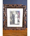 Ancienne photo Portrait couple années 30 avec cadre en bois sculpté