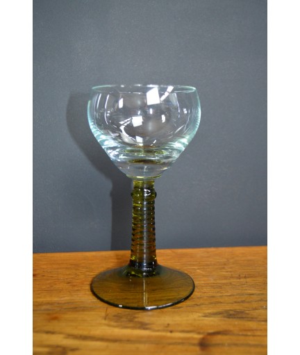 Lot de 10 verres de vin vintage avec pied vert