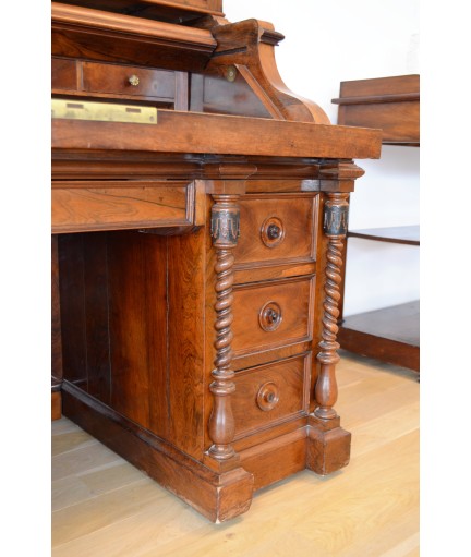 Bureau type américain à double caisson