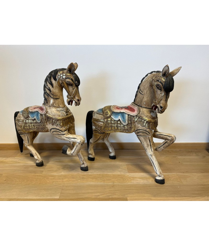 Paire de chevaux en bois décoration