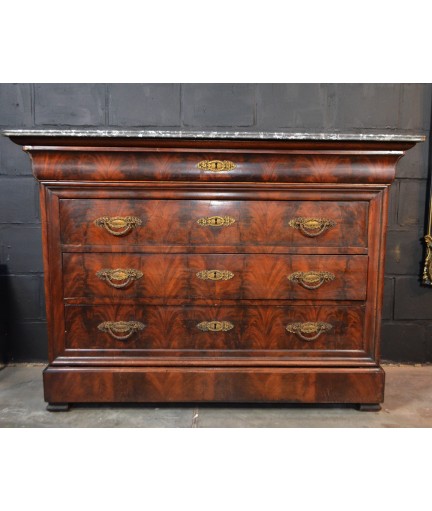 Commode Louis Philippe avec plaque en marbre fin 19e