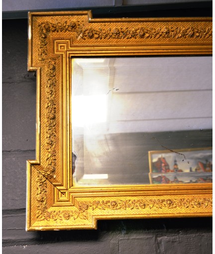 Miroir avec cadre doré