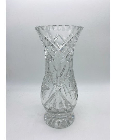 Vase en cristal de bohème incolore taillé