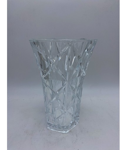 Paire de vases en cristal incolore taillé