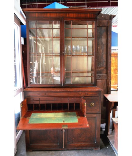 Vitrine double corps avec bureau intégré