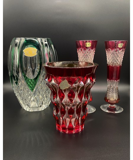 Lot de 4 vases signés Val Saint Lambert (manques)