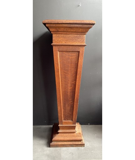 Colonne en bois avec système tourniquet