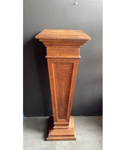 Colonne en bois avec système tourniquet