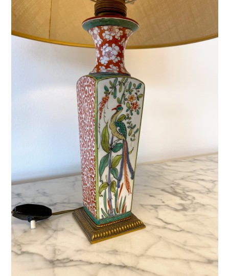 Chine - Vase en porcelaine monté en lampe - milieu 20e