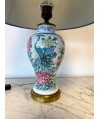 Chine - vase à décor d'oiseau et fleurs monté en lampe