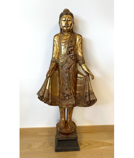 Sculpture Bouddha en bois doré