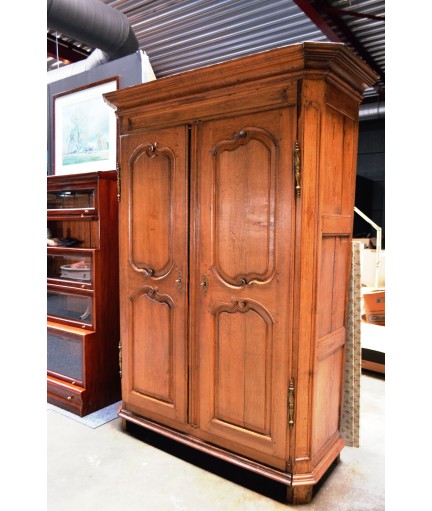 Armoire namuroise ancienne merisier 2 portes