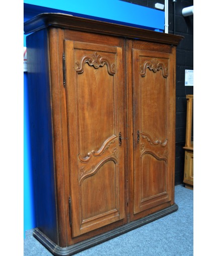 Armoire Suisse Epoque fin 19e style Louis XV - Transition