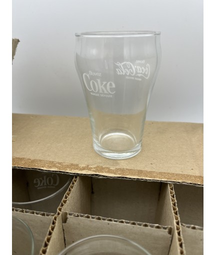 11 verres Coca-Cola dans leur boite d'origine